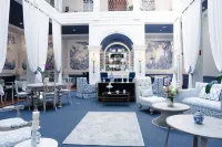 Parc Royale Suites Hotel