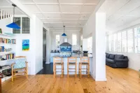 Baytree Beach House Hotels in Muizenberg