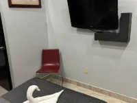Hotel Diaz ティフアナのホテル