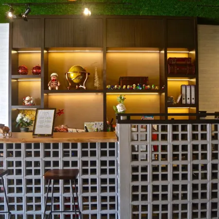 Iconic Suites & Pods Hotel Отели рядом с достопримечательностью «Тематический парк MAPS Perak»