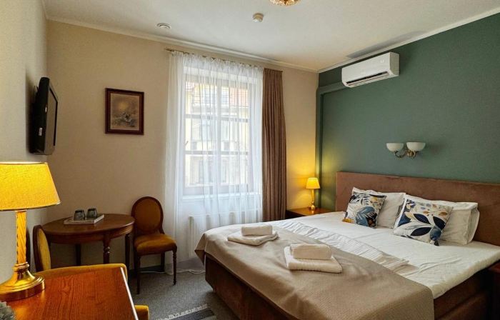 Apple Economy Hotel