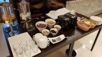 Geoje Artnouveau Suite Hotel - Desayuno