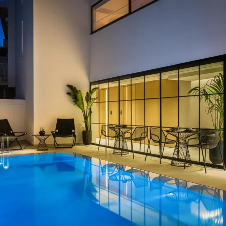 Canale Hotel & Suites