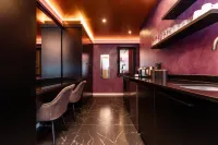 Mint Hotel 84 on Katherine - bar