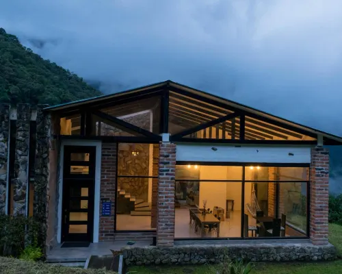 Neblina Bird Hotels in Cotacachi
