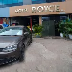Hotel Royce Executive Near US Consulate, Bandra Kurla Complex - Ramah Hewan Peliharaan