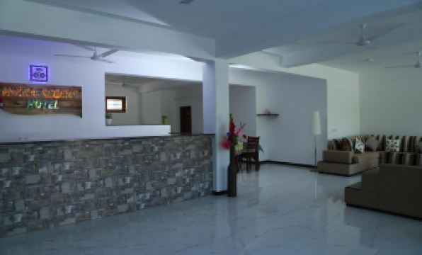 Hikka Regent Hotel - Housity