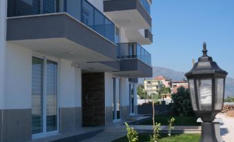 Yildiz Apart