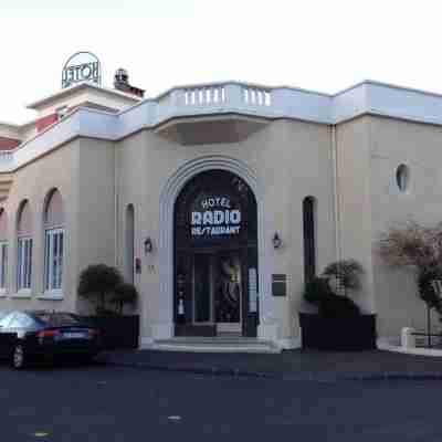 Hôtel Restaurant Le Radio Hotel Exterior