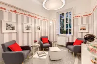 Grand Tour Rome Suites - Liberty Collection - Kitchen