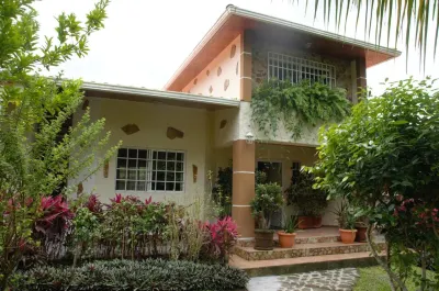 Cabaña Villa Victoria Отели в г. 