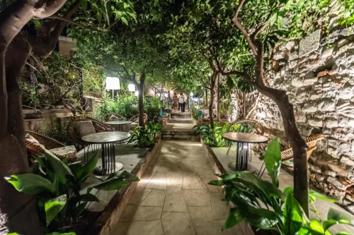 Médousa Bistrot & Suites