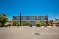 Capella Coach Inn