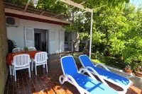 Apartments Ante Hotels in Komolac