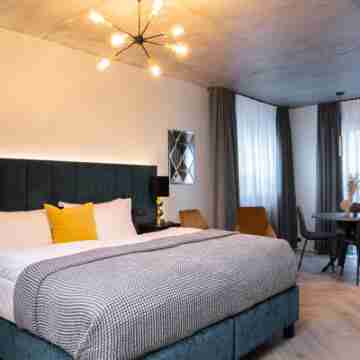 Backyard Apartments by Heimaleiga Rooms