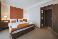 Imola Hotel Platan Hotels in Demjen