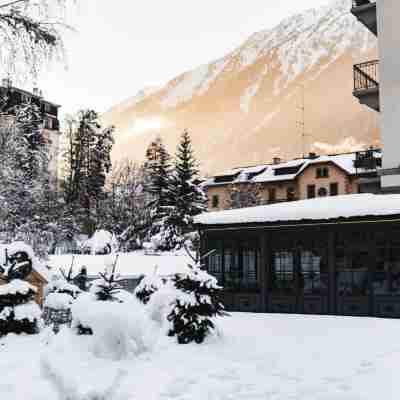 Hôtel Mont-Blanc Hotel Exterior
