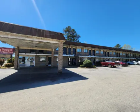 Budget Host Inn Hotels in Vance County