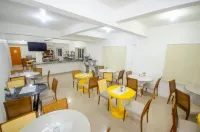 Hotel Penha - breakfast