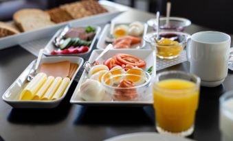 Sjøholt Sommerhotell Bed&Breakfast