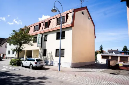 AP Hotel Viernheim Mannheim am Kapellenberg Отели в г. Бергштрасе