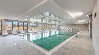 Apartamenty Sun & Snow w Obiekcie Sagaris z Basenem - Parking