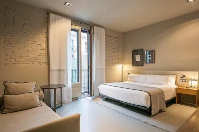 Uma Suites Pau Claris