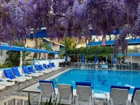 Side Temple Hotel