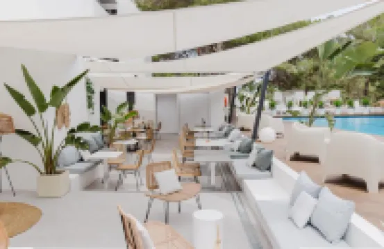 Apartamentos Es Pujols - Emar Hotels