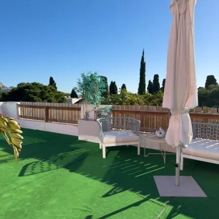 Sitges Beach Hostal Отели в г. Ситжес