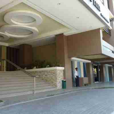 서클 인 - 일로일로 시티 센터 Hotel Exterior