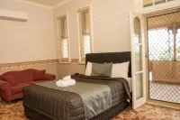 Hydro Hotel Hotels in Leeton