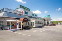 Eastern Inn Отели в г. Вэрхэм