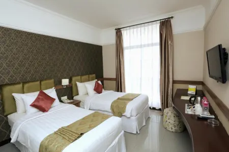 Amarelo Hotel Solo