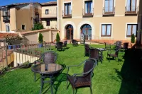 Hotel Don Felipe Hotels near Alcázar of Segovia