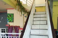 Quattrick Dee Homestay Mitra RedDoorz Hotels in Manokwari