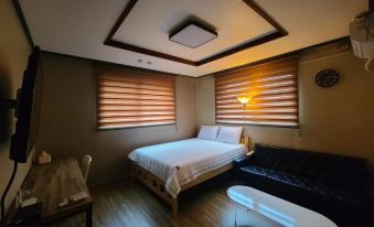 TreehouseUnseo GuestHouse