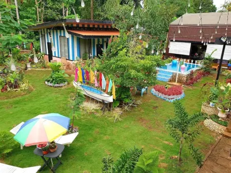 Edmund's Inn & Suites Отели рядом с достопримечательностью «La Isla Bonita - Siquijor»