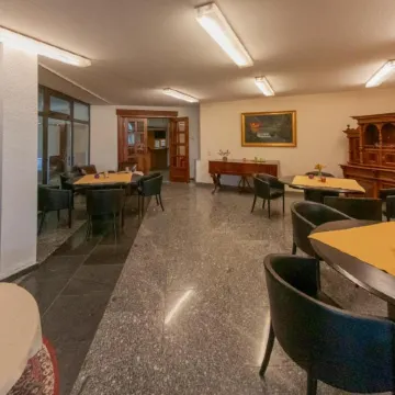 West Hotel an der Sächsischen Weinstrasse