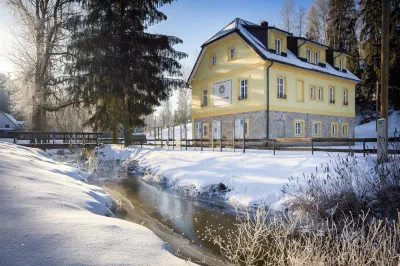 Skalní Mlýn Adršpach Hotels in Адршпах