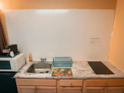 Faulds Motel Hotels in Sarnia