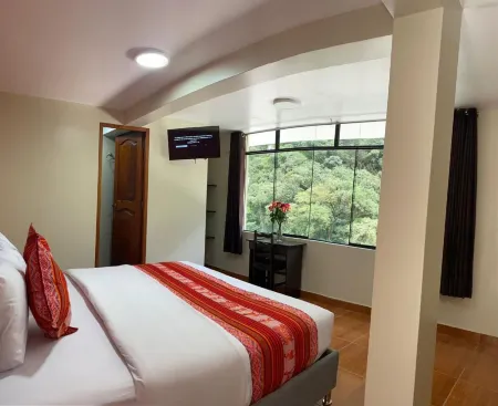 Hotel Horizonte Отели рядом с достопримечательностью «Temple of the Three Windows»