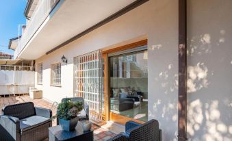 Santa Rita Roomy Apartments