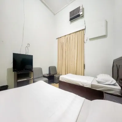 RedDoorz Near Pelabuhan Sri Bintan Pura Tanjungpinang Hotels in Tanjung Pinang