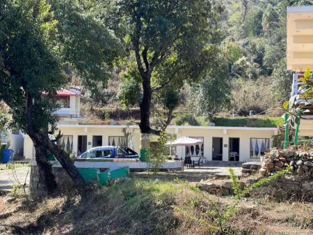 BN Resort Отели в г. Питхорагарх