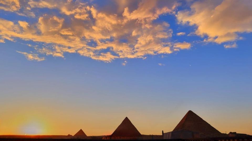 Nefertari Pyramids View Inn