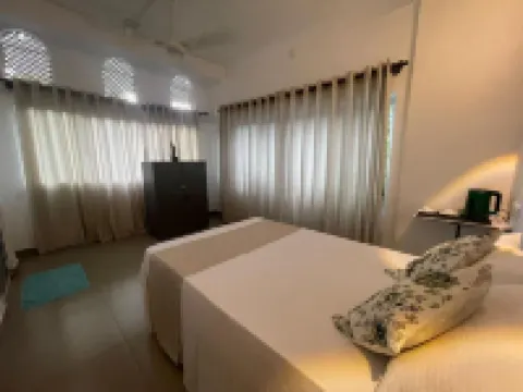 Room near airport in Negombo Hotels near Negombo Fish Market