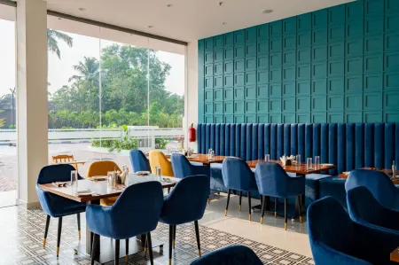 Hotel Hybiz by Darshan