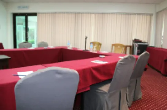 Edc Uum Sintok Hotels in Temin