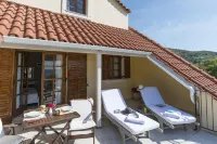 Albouro Seafront Apartments